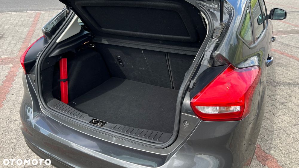 Ford Focus 1.6 Trend - 13