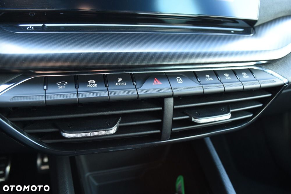Skoda Octavia 1.4 TSI Plug-In Hybrid RS DSG - 24