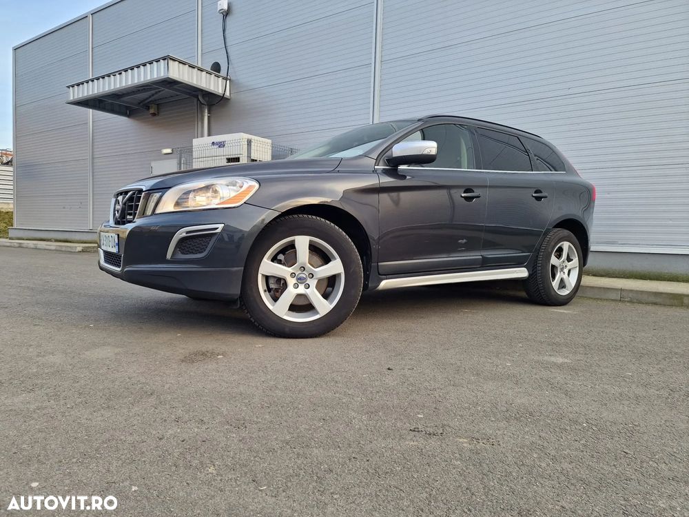 Volvo XC 60 2.4D AWD RDesign - 38