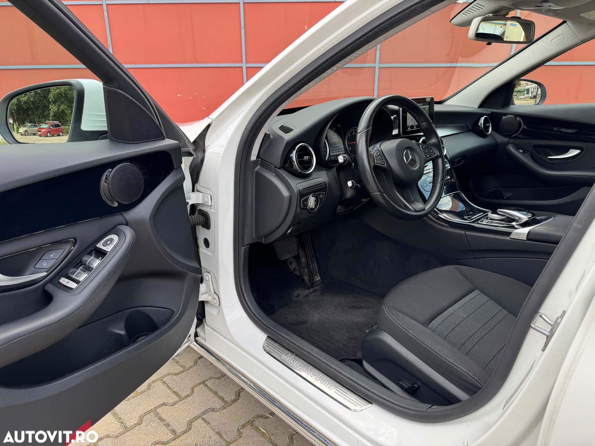 Mercedes-Benz C 220 (BlueTEC) d T 7G-TRONIC Avantgarde - 6