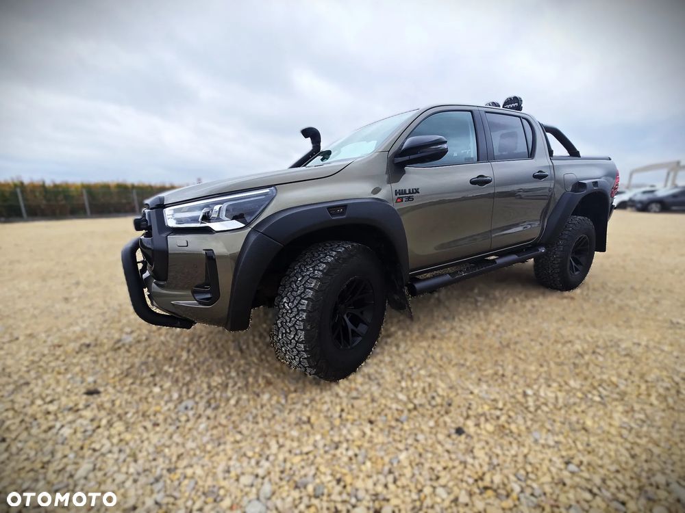 Toyota Hilux Arctic 4x4 - 2