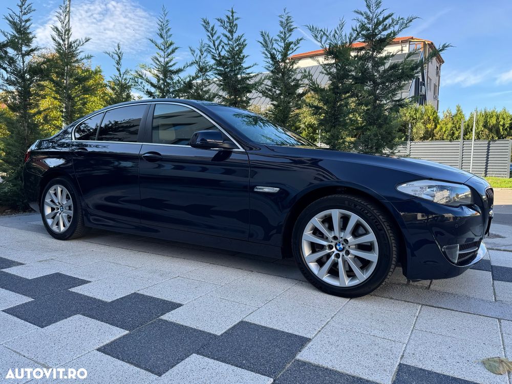 BMW Seria 5 525d xDrive AT - 5