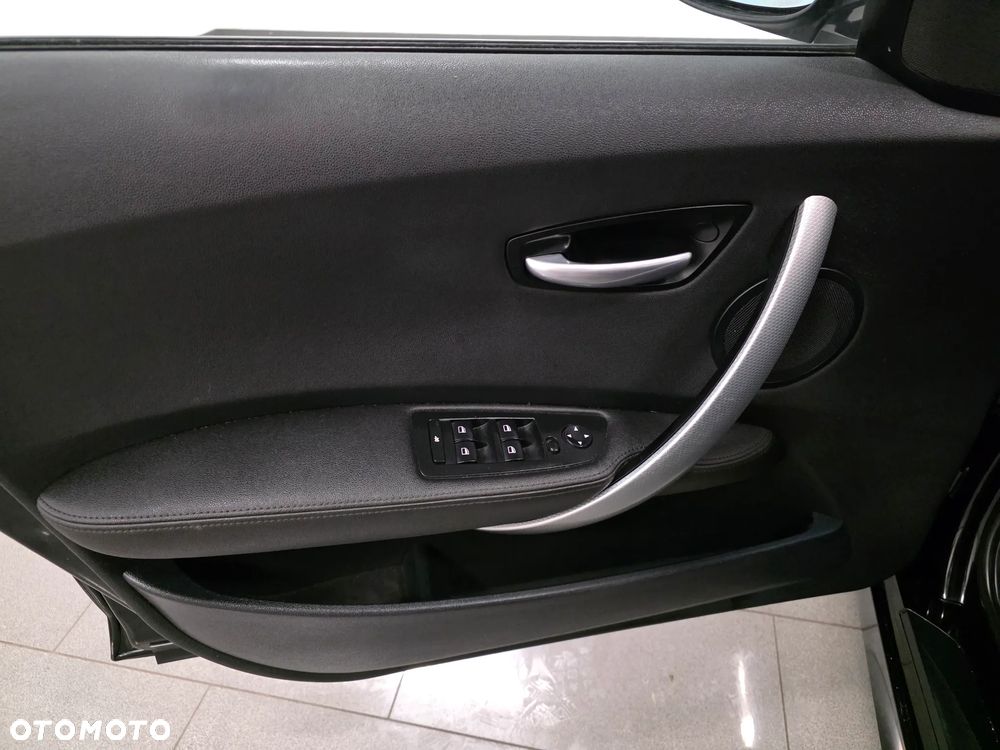 BMW Seria 1 120d - 16