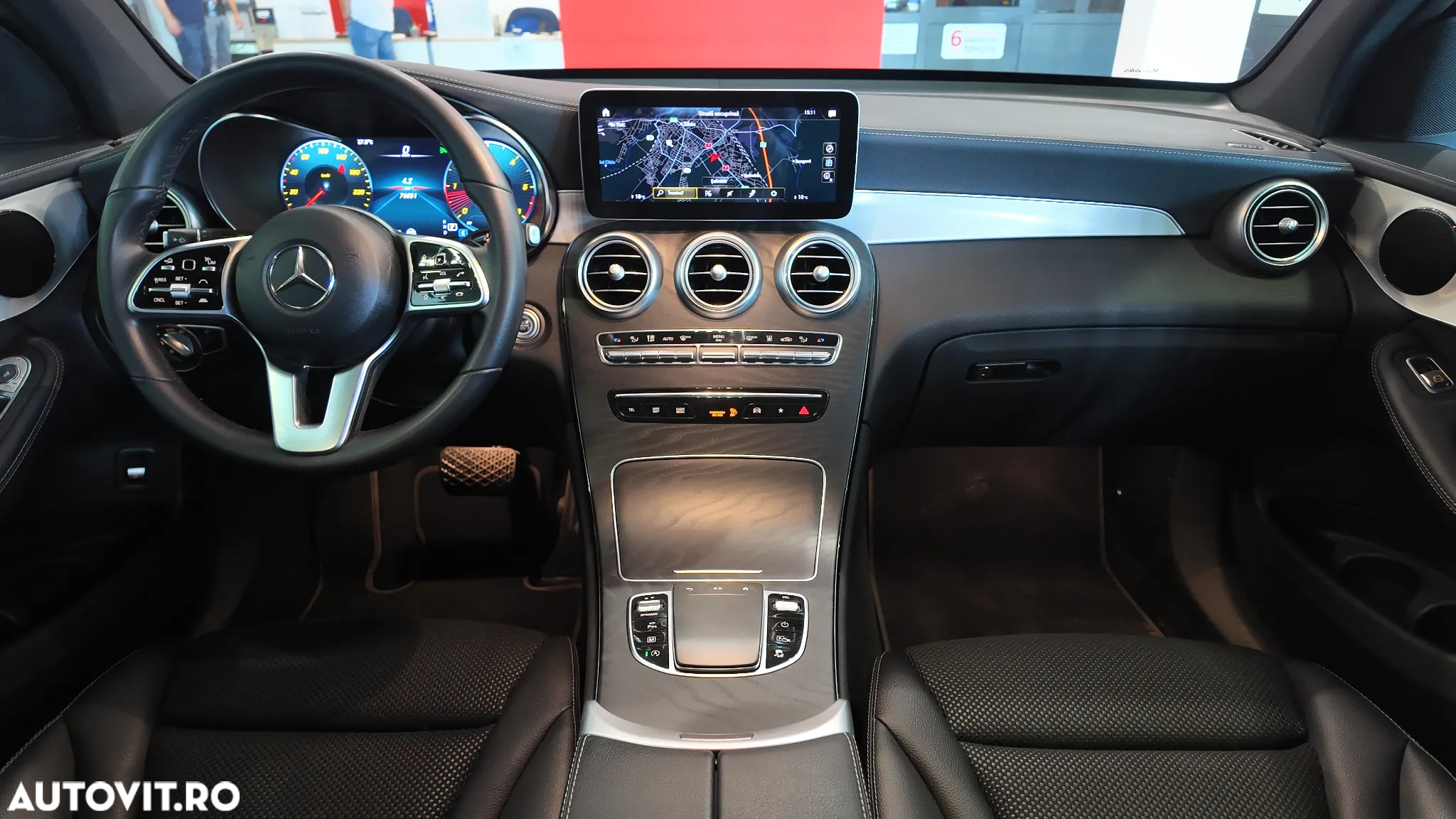 Mercedes-Benz GLC 220 d 4Matic 9G-TRONIC - 17