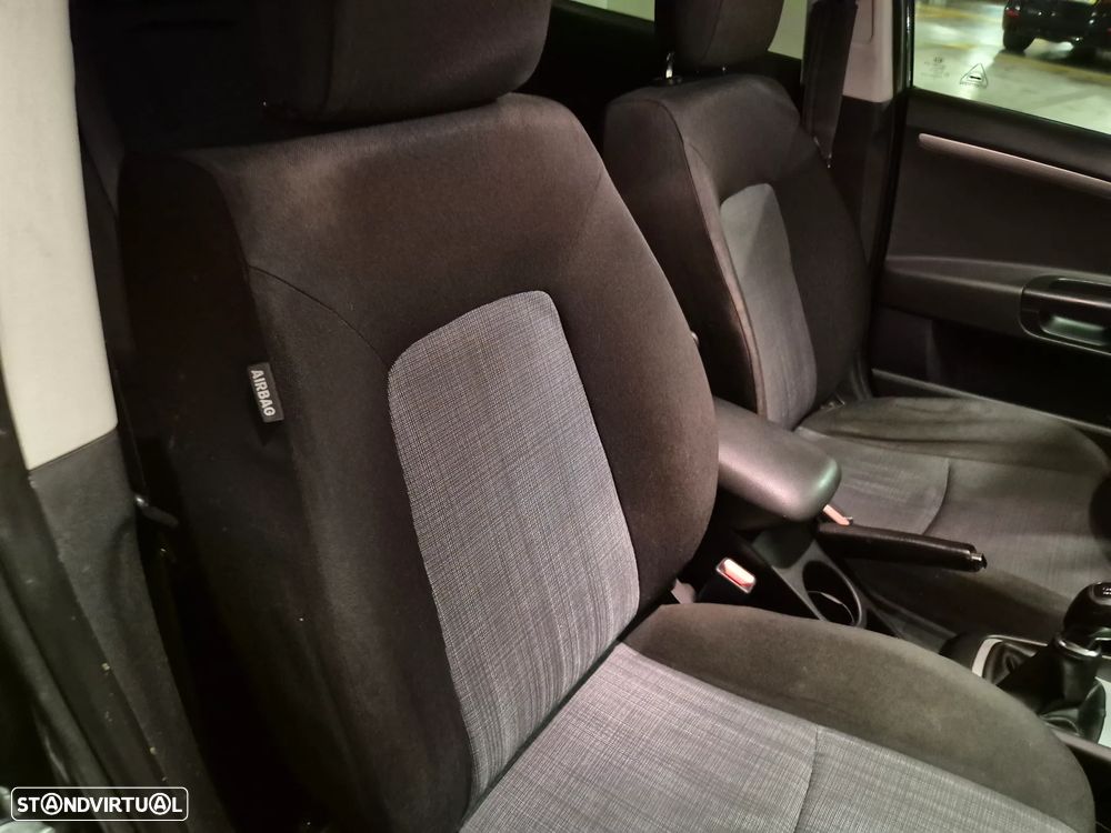 Kia Ceed SW 1.4 CVVT LX ISG - 41