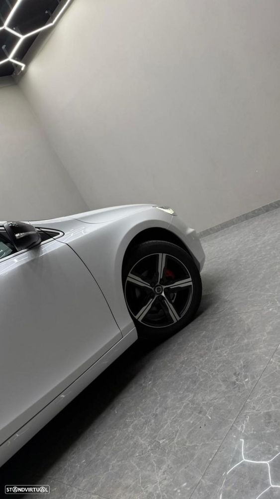 Volvo V40 2.0 D2 R-Design - 7