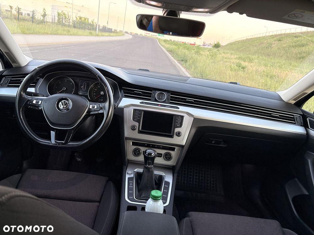 Volkswagen Passat 2.0 TDI BMT Comfortline - 6