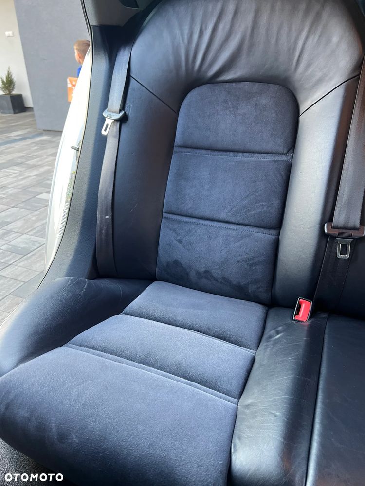 Audi A8 4.2 Quattro - 19