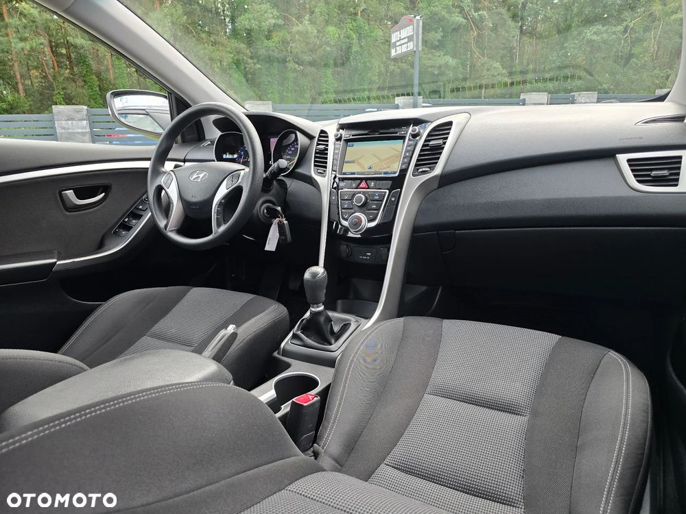 Hyundai i30 1.4 GO Plus - 17