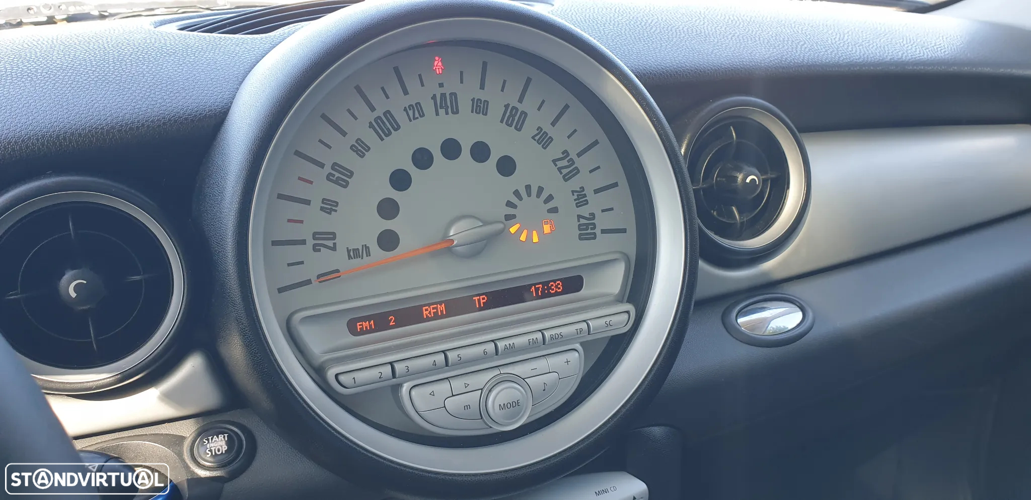 MINI 3 Portas One D - 24
