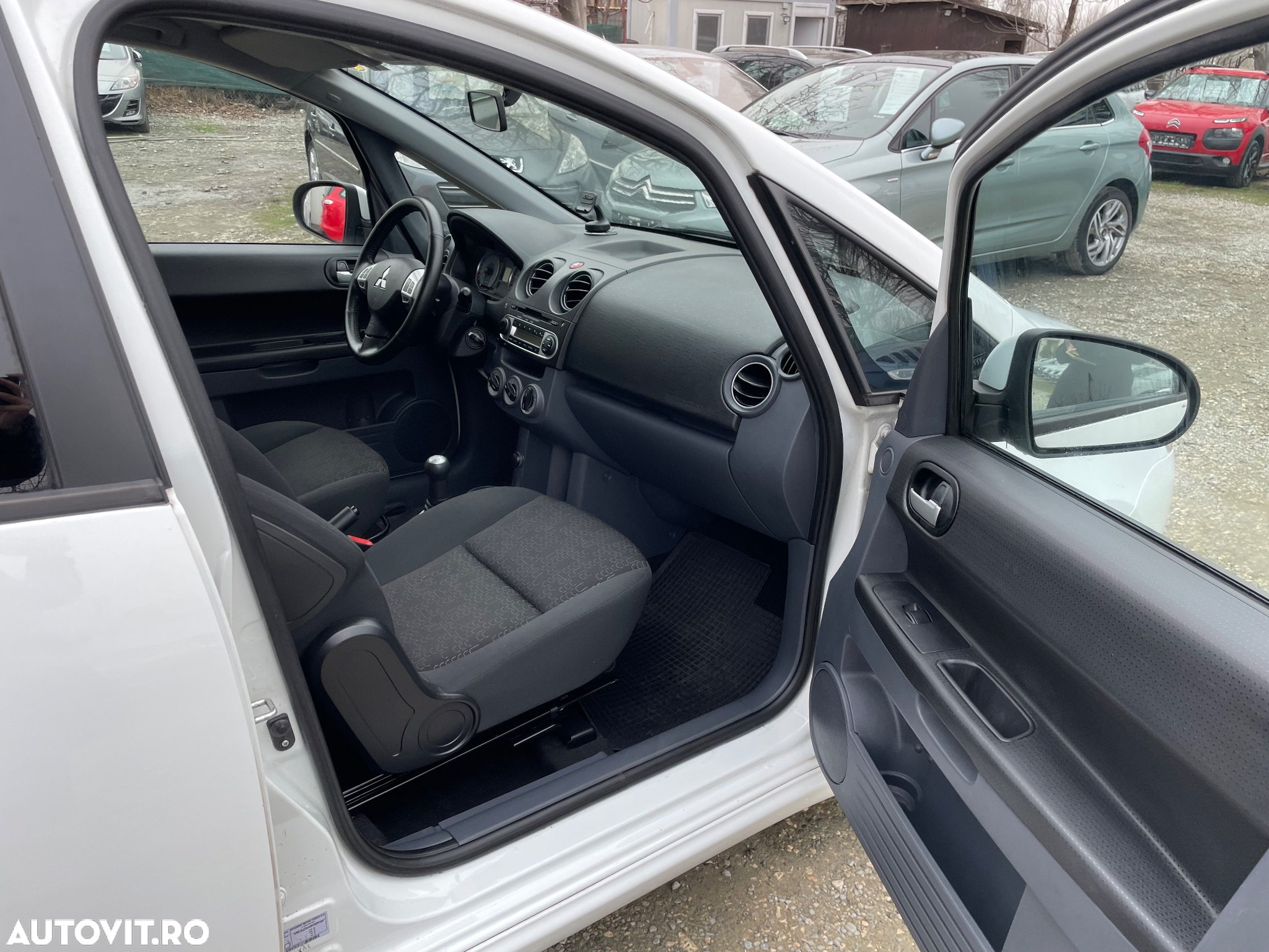 Mitsubishi Colt 1.3 Automatik Motion Plus - 11