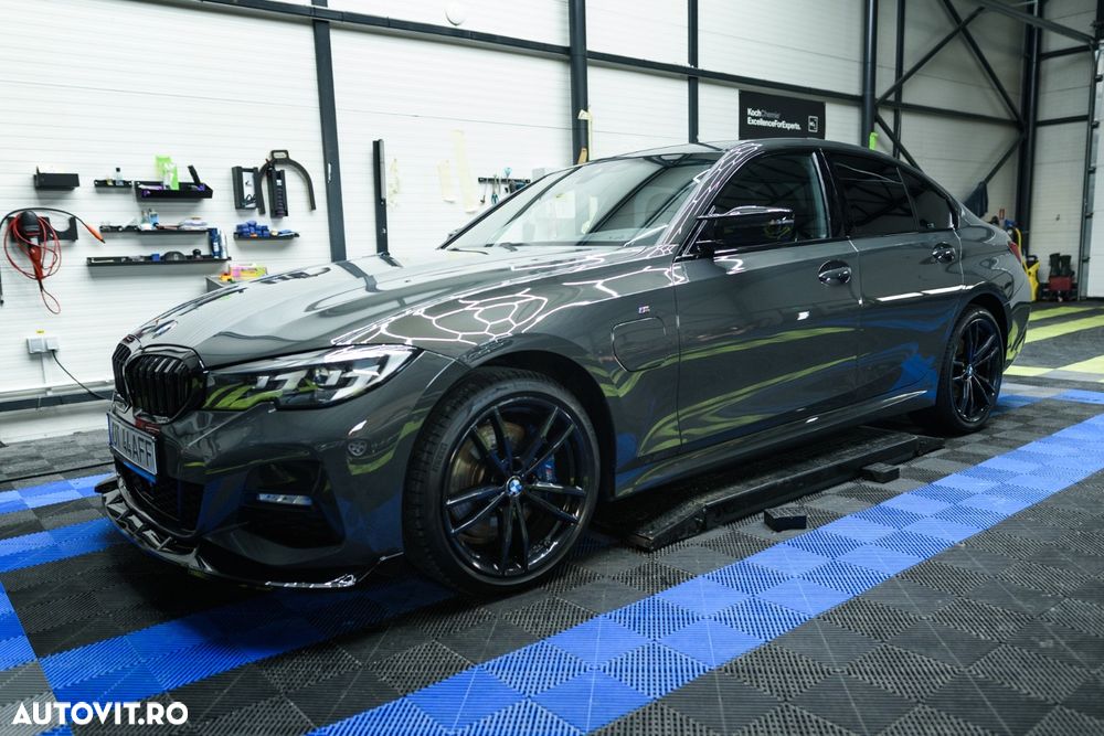BMW Seria 3 330e Aut. M Sport - 19