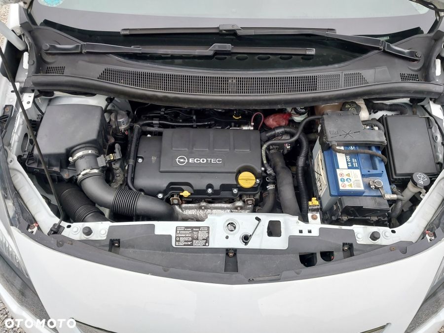 Opel Meriva 1.4 T Cosmo S&S - 22