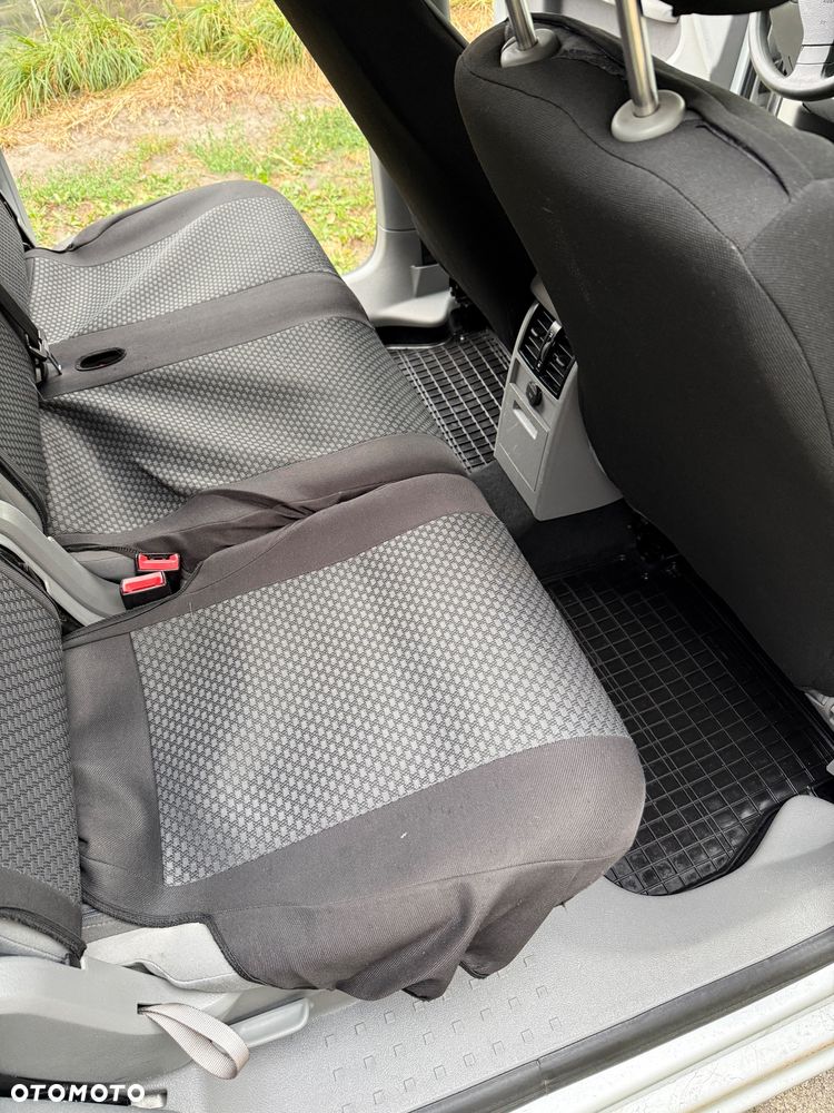 Volkswagen Caddy Life - 21