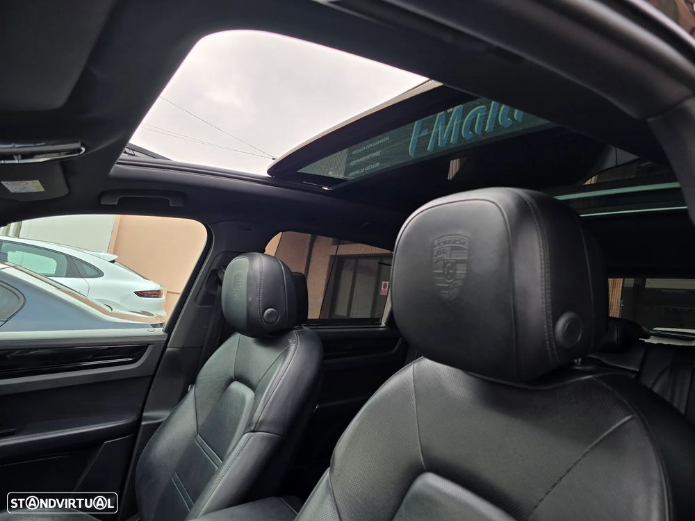 Porsche Cayenne E-Hybrid - 15