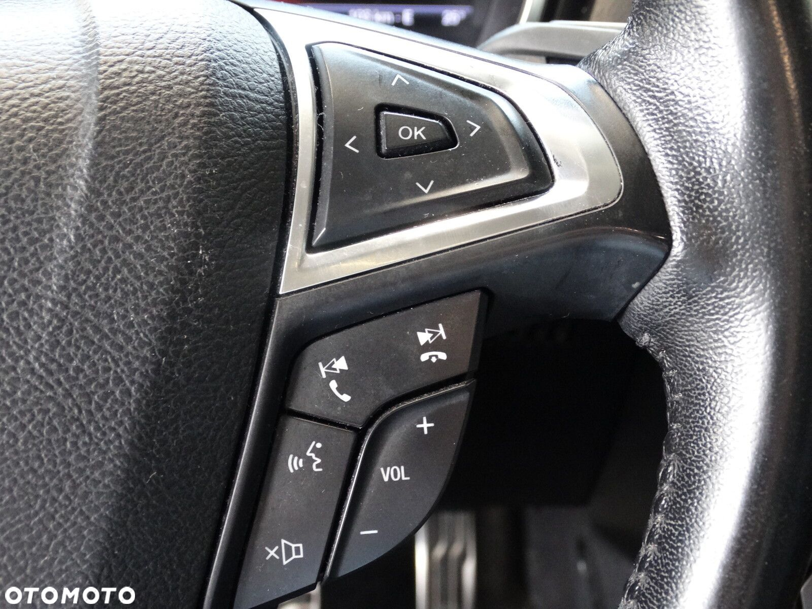 Ford Fusion - 23