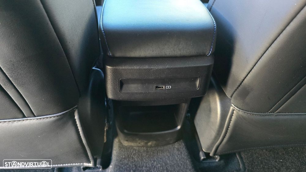 MG MG4 64 kWh Luxury - 53