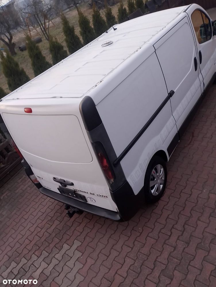 Opel Vivaro - 16