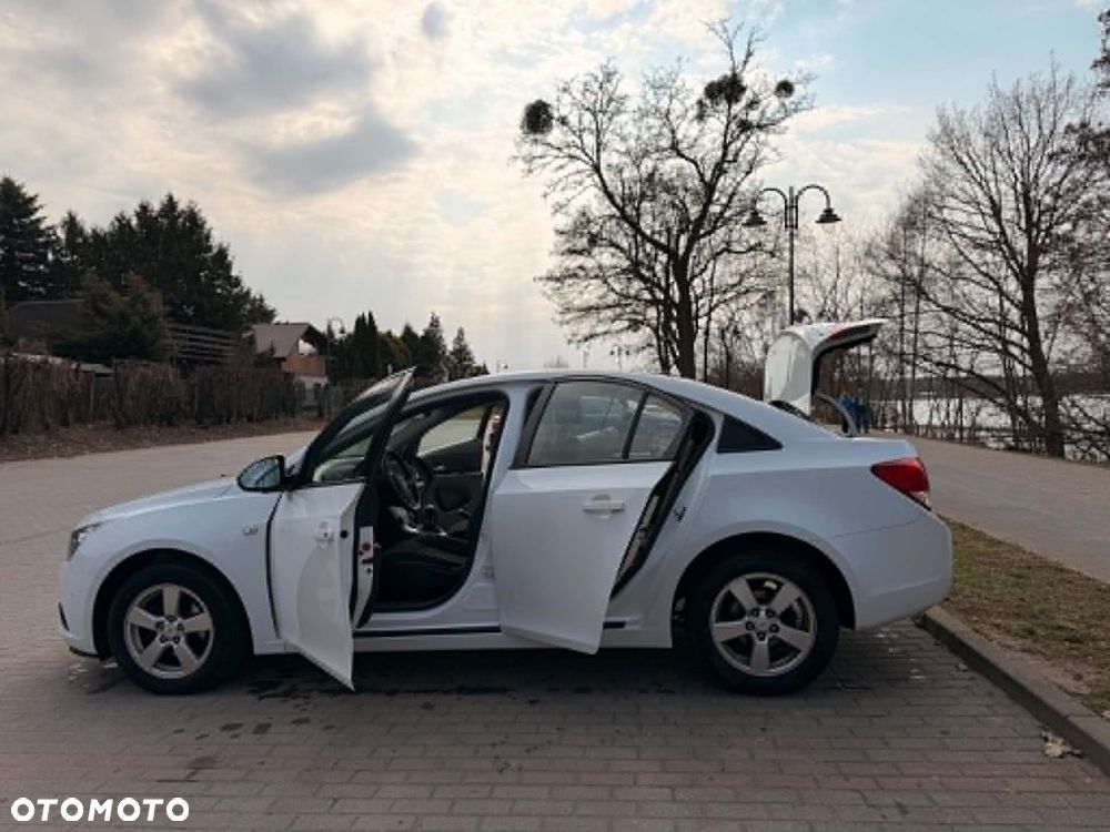 Chevrolet Cruze - 5