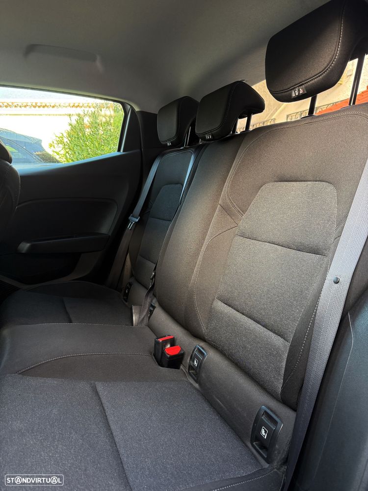 Renault Clio BLUE dCi 100 EVOLUTION - 8