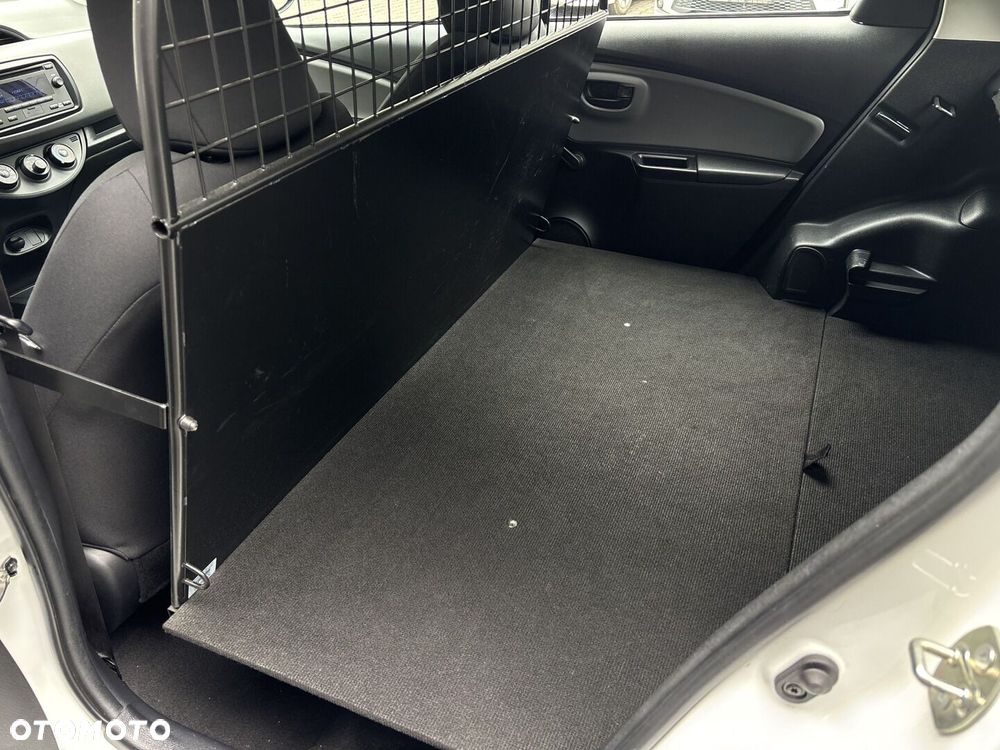 Toyota Yaris - 15