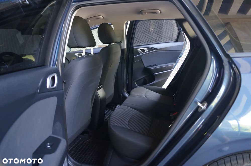 Kia Ceed 1.6 CRDi SCR L - 26