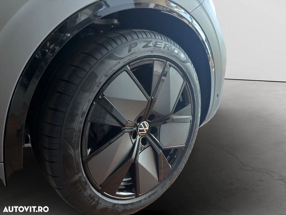 Volkswagen Touareg V6 TDI 4MOTION R-Line - 16