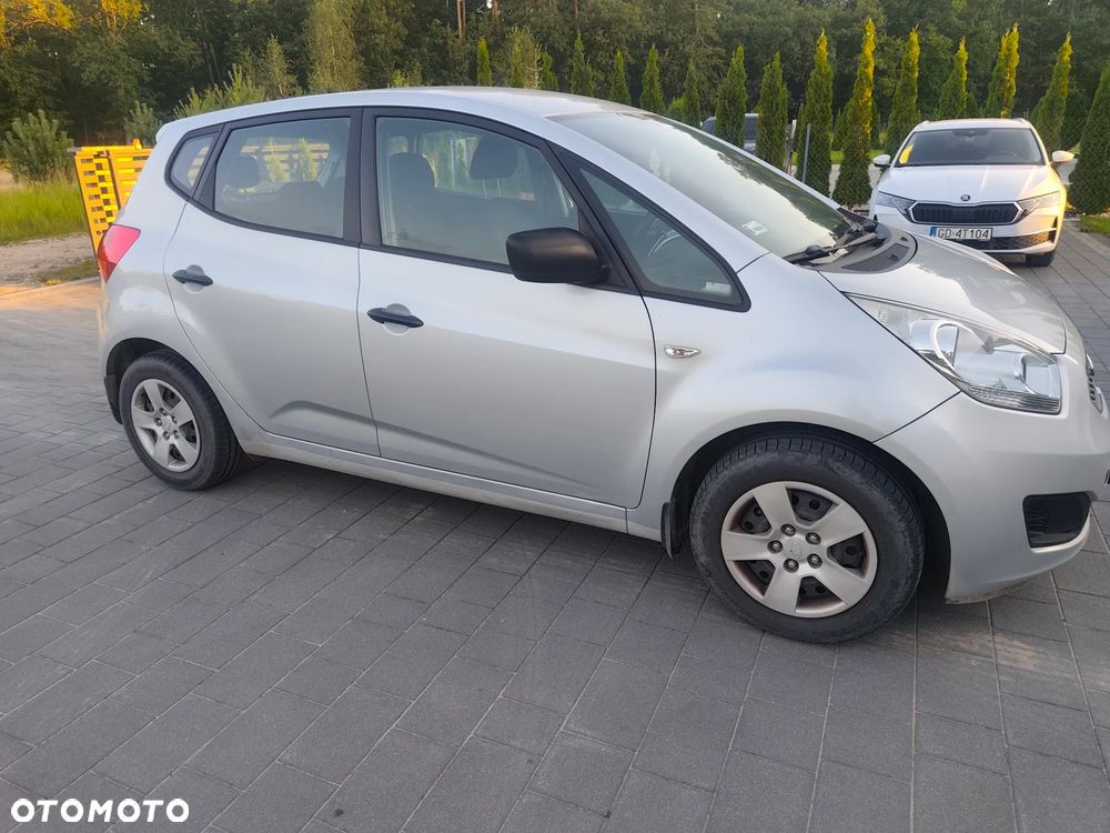 Kia Venga - 5