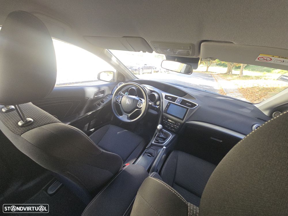 Honda Civic 1.4 i-VTEC Elegance Connect Navi - 29