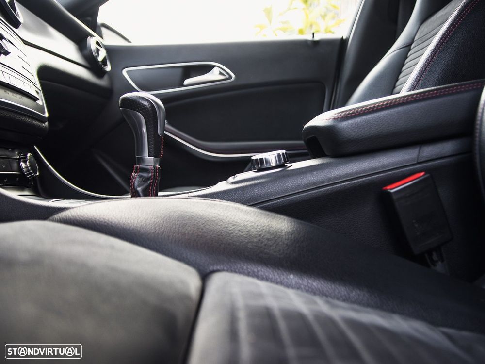 Mercedes-Benz CLA 180 d Shooting Brake AMG Line - 6