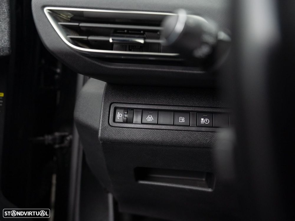 Peugeot 3008 1.6 Hybrid Allure e-EAT8 - 19