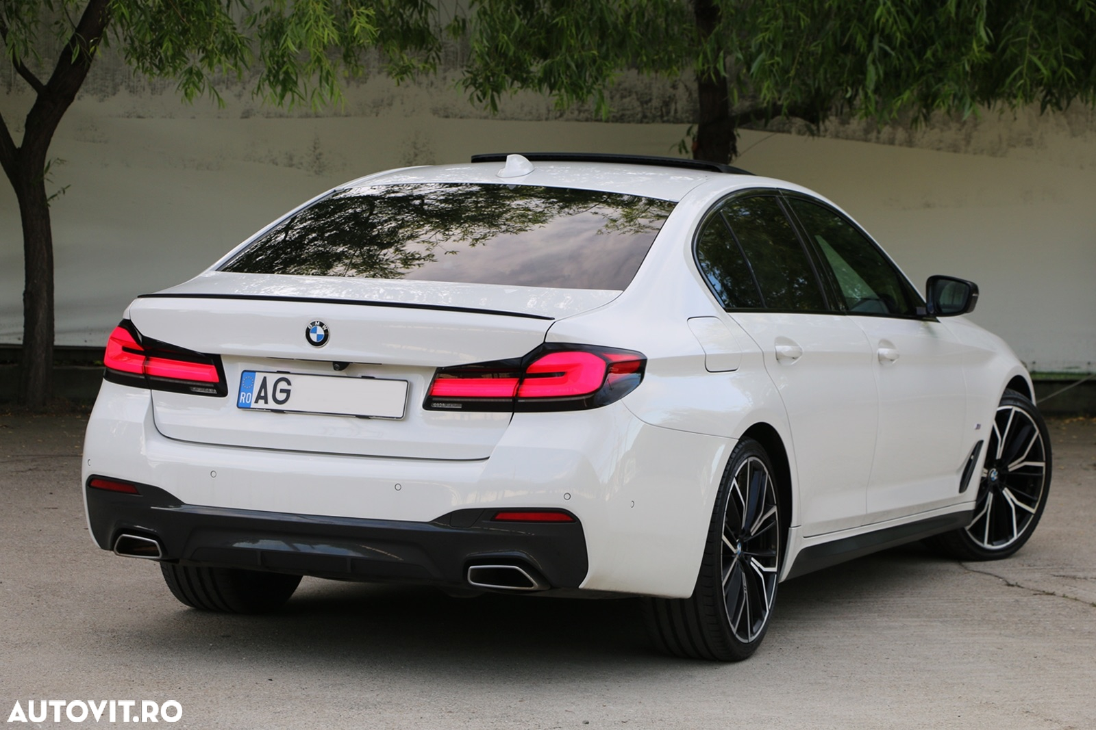 BMW Seria 5 520d xDrive AT MHEV - 8