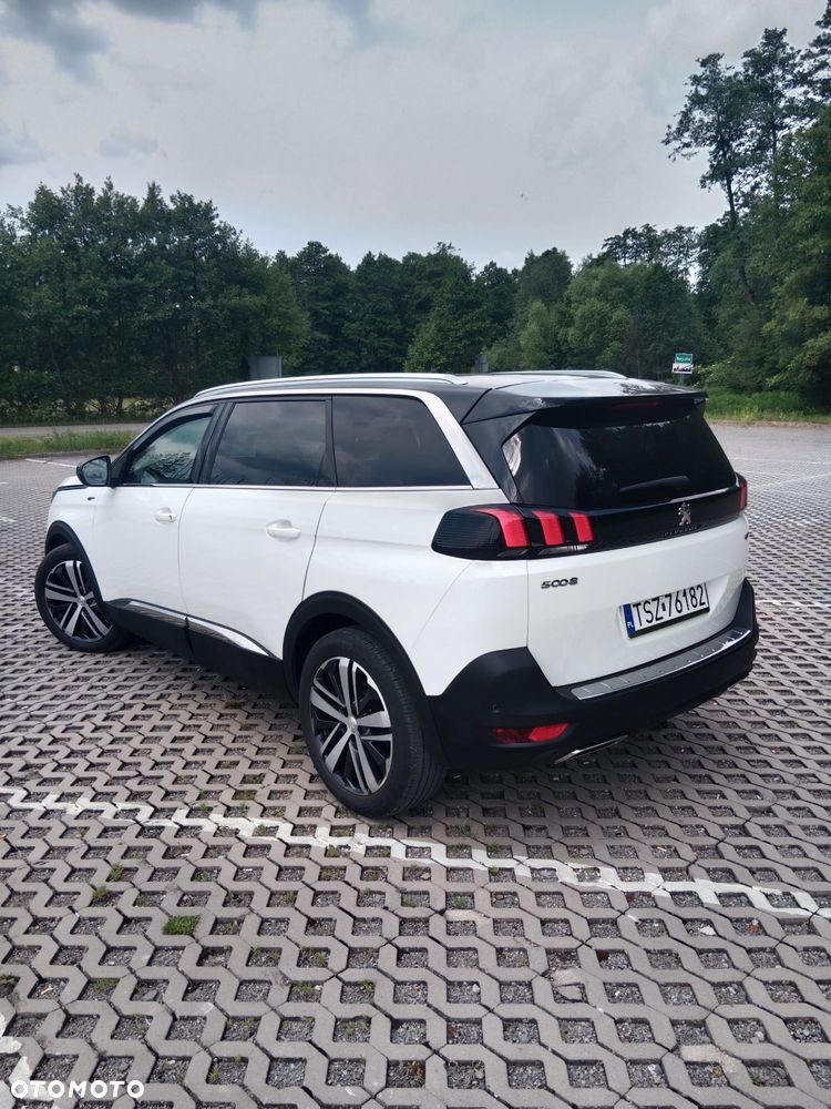 Peugeot 5008 - 5