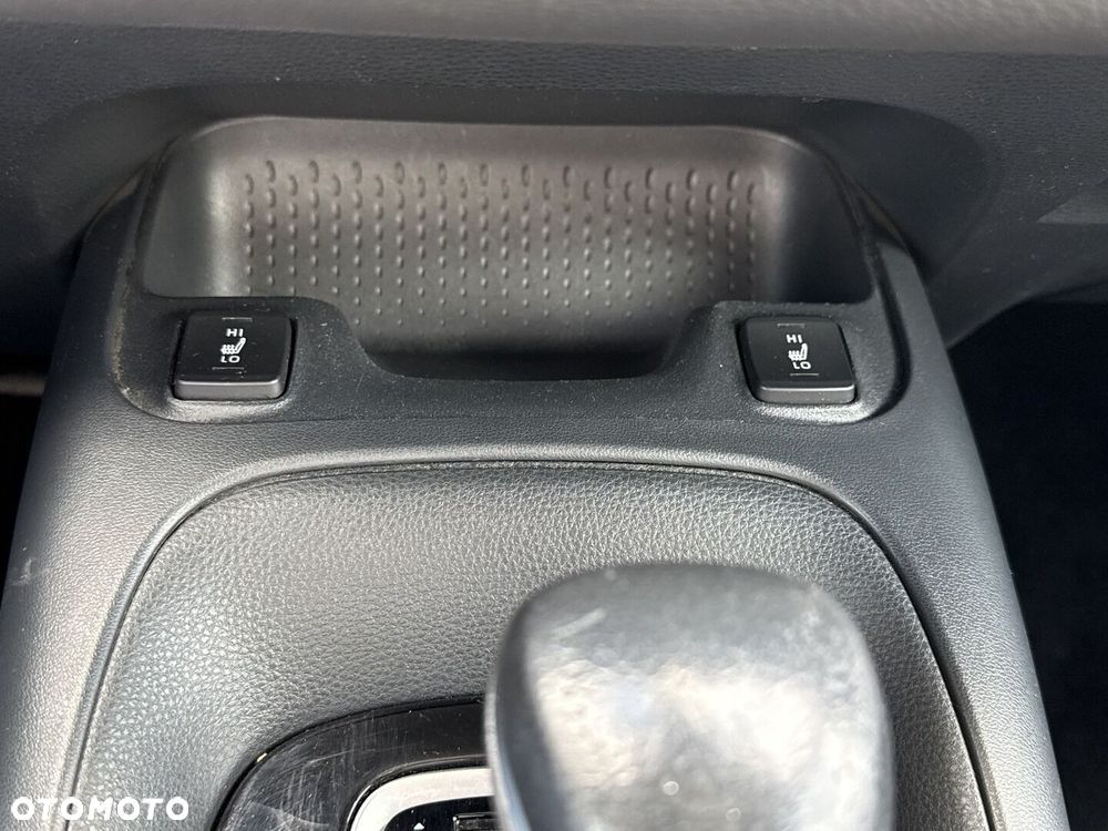 Toyota Corolla 1.8 Hybrid Comfort - 23