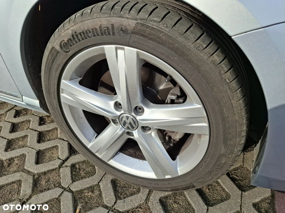 Volkswagen Passat 1.6 TDI BlueMotion Technology R-Line - 35