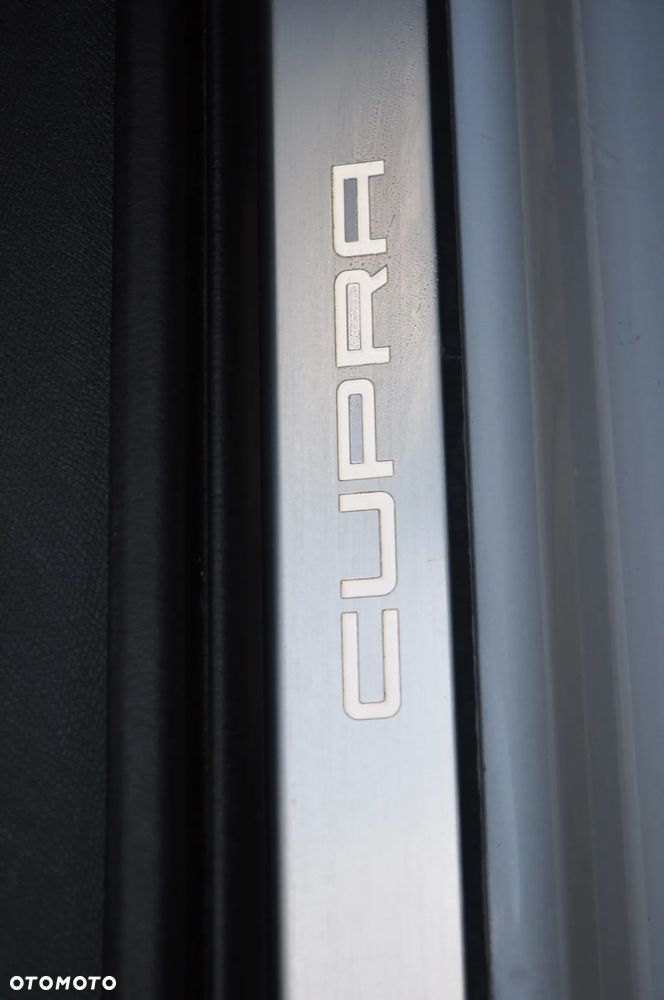 Cupra Formentor 1.5 eTSI DSG - 36