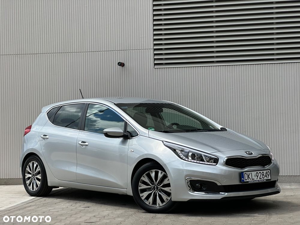 Kia Ceed 1.6 CRDi L Business Line - 1