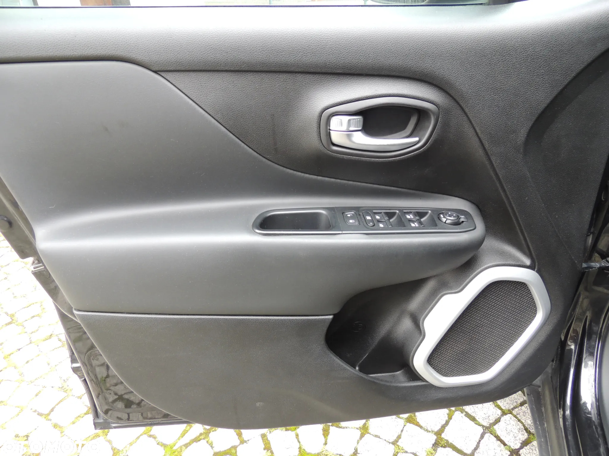 Jeep Renegade 2.0 MultiJet Limited 4WD S&S - 23