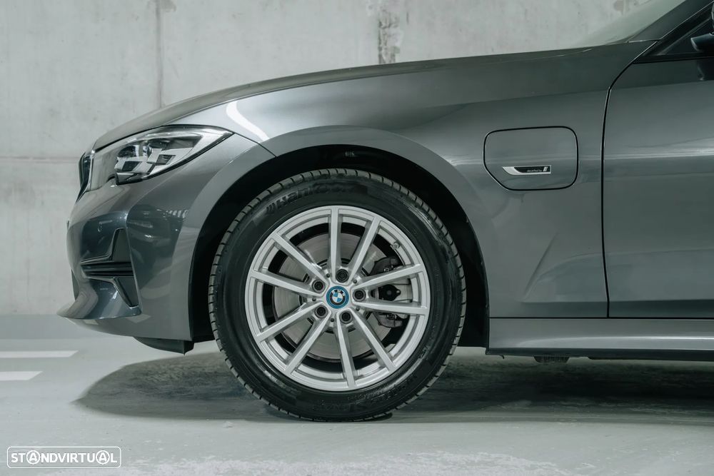 BMW 320 - 2