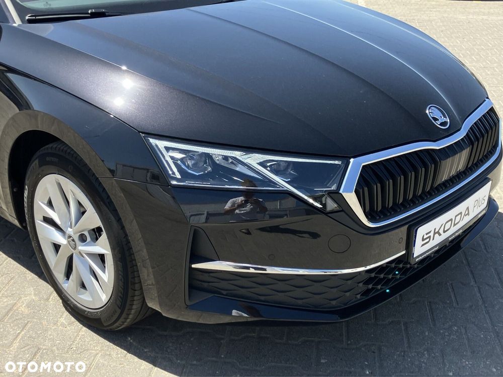 Skoda Octavia 1.5 TSI mHEV Selection DSG - 11