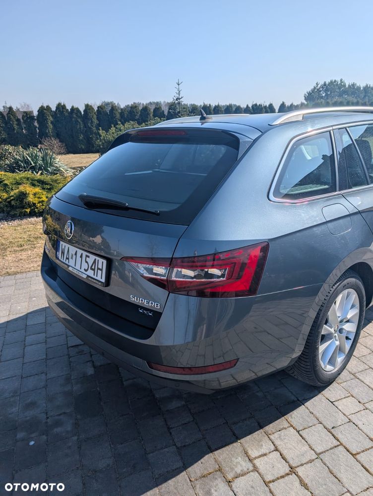 Skoda Superb 2.0 TDI 4x4 Ambition DSG - 6