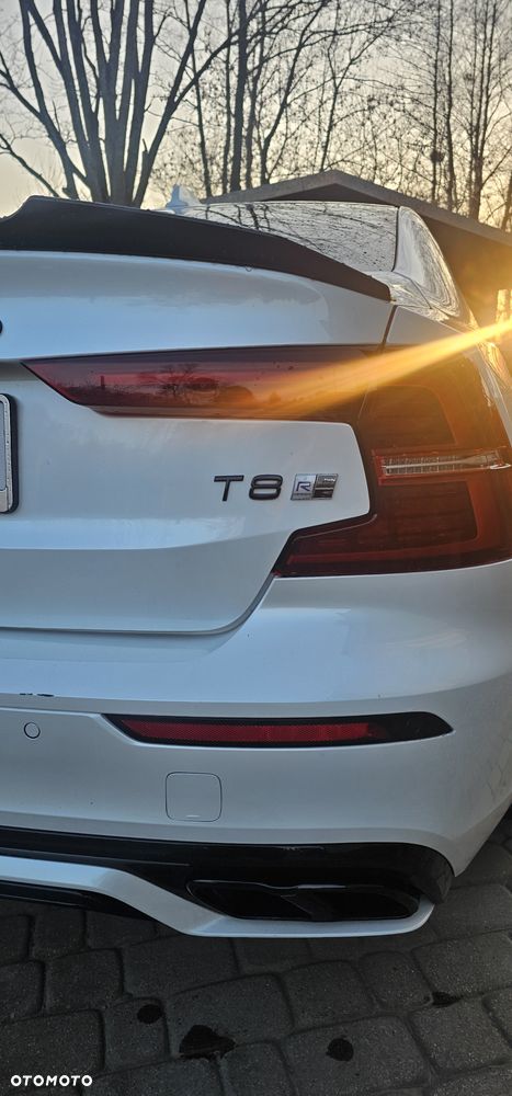 Volvo S60 T8 Twin Engine AWD Geartronic RDesign - 11