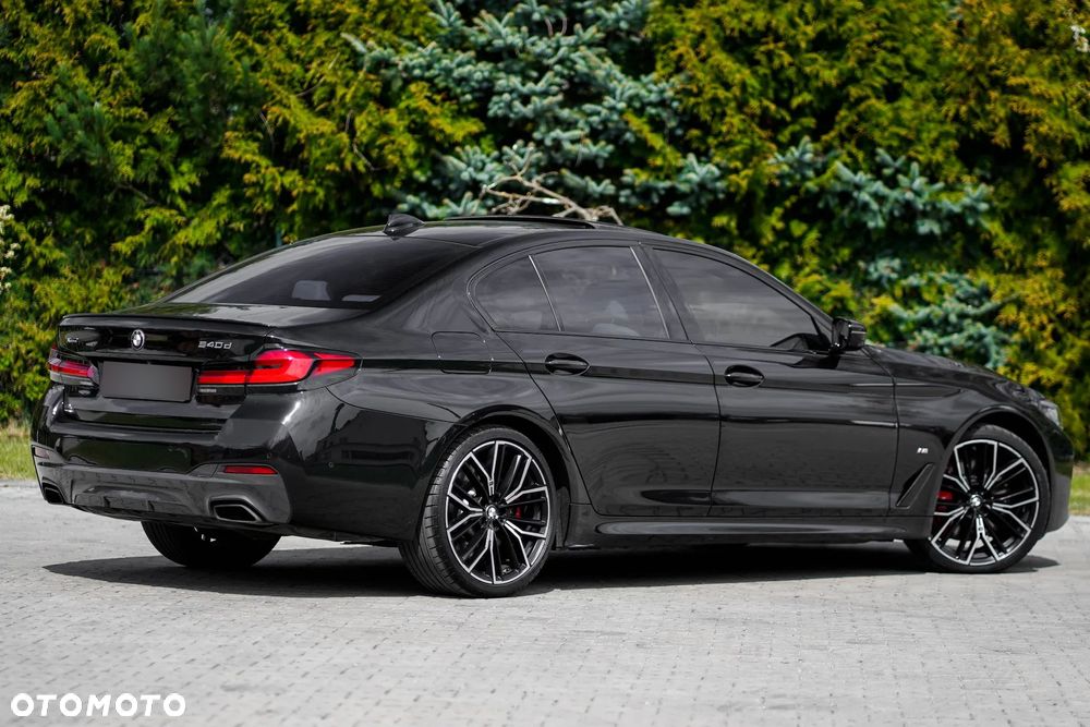 BMW Seria 5 540d xDrive mHEV M Sport sport - 11