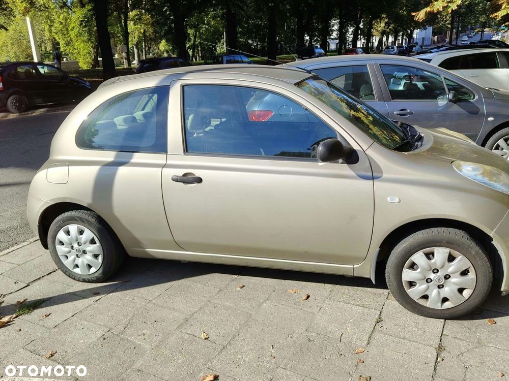 Nissan Micra 2004 photo 2