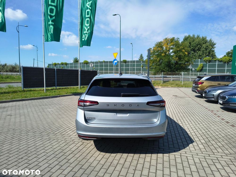 Skoda Superb 2.0 TSI L&K DSG - 7