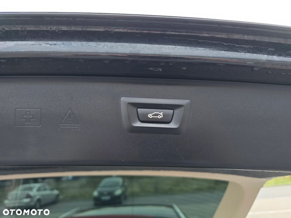 BMW Seria 5 520d Luxury Line - 30