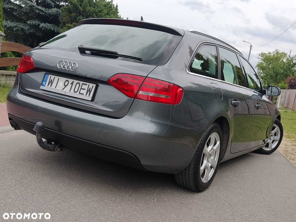 Audi A4 Avant - 8