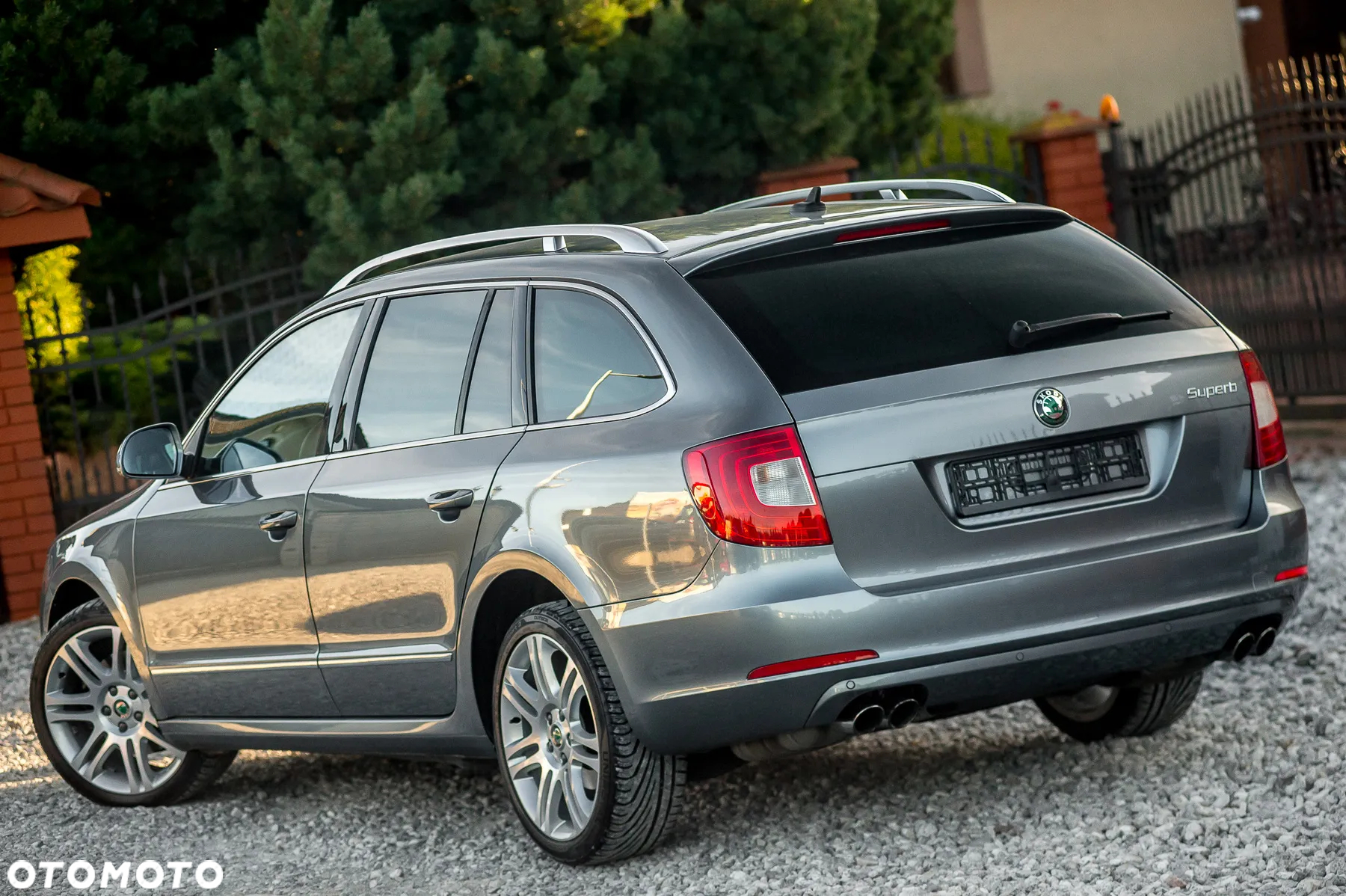 Skoda Superb Combi 2.0 TSI DSG Exclusive - 10