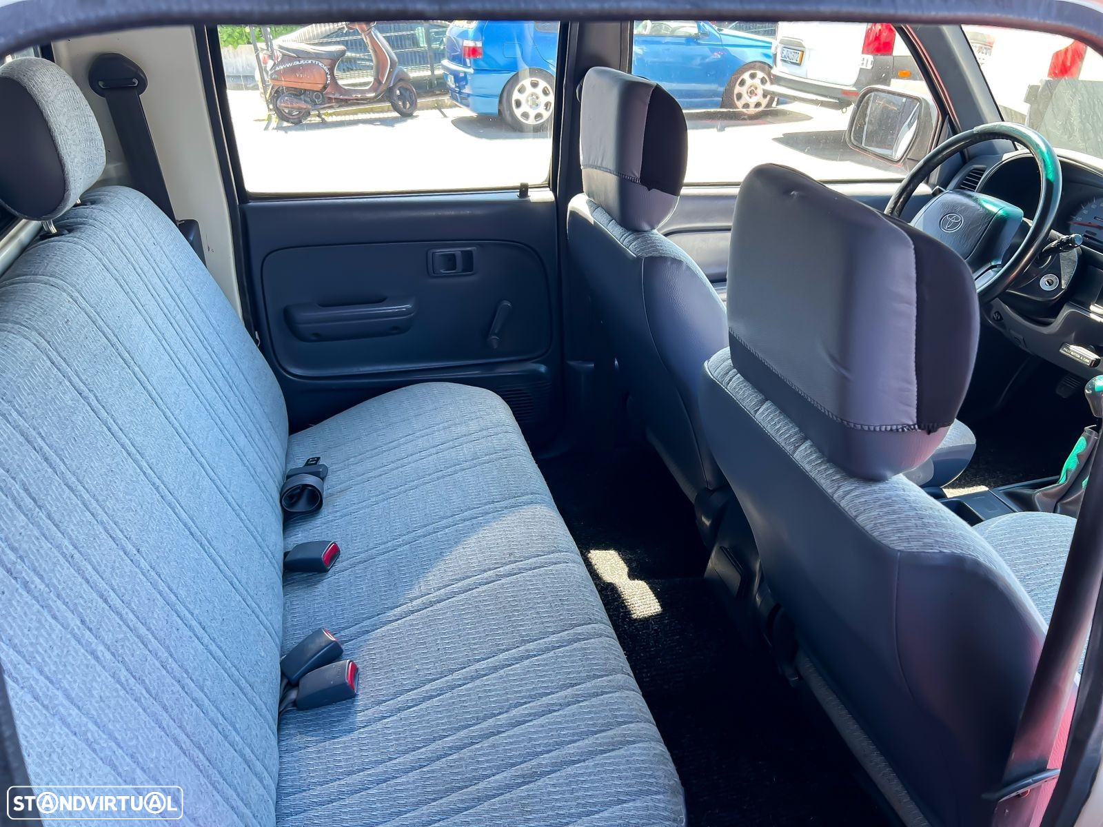 Toyota Hilux 2.4 D LN145LPM CD Cx Met - 13