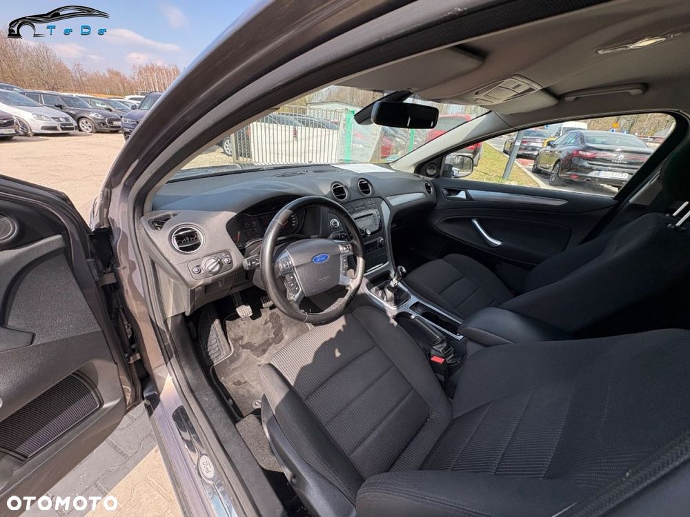 Ford Mondeo 1.6 T Platinium X Plus (Titanium) - 17